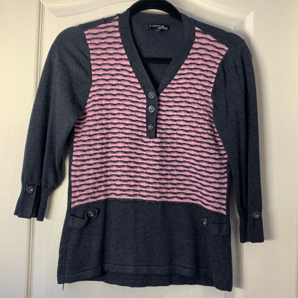 Les Collections Mat Pink & Grey Textured Knit Top Small | 3/4 Sleeve Button V‎